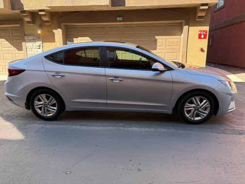 2020 Hyundai ELANTRA Value Edition
