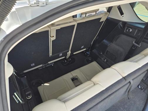 White 2021 Land Rover Discovery Sport S