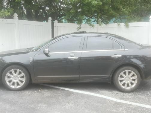 2012 Lincoln MKZ Base