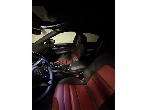 2022 Porsche Cayenne Platinum Edition