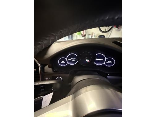 2022 Porsche Cayenne Platinum Edition