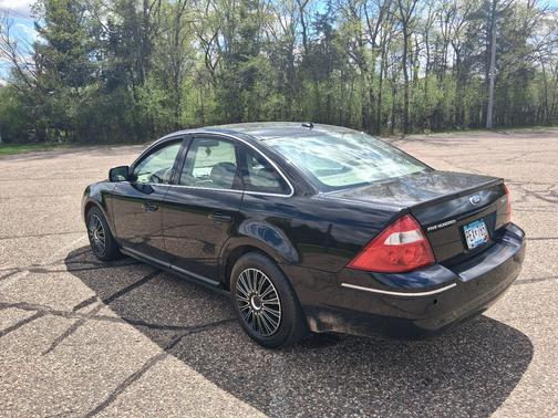 Black 2007 Ford Five Hundred Limited