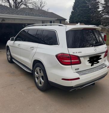 White 2017 Mercedes-Benz GLS 450 4MATIC