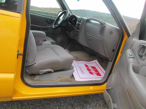 Yellow 2003 Chevrolet S-10 LS Extended Cab