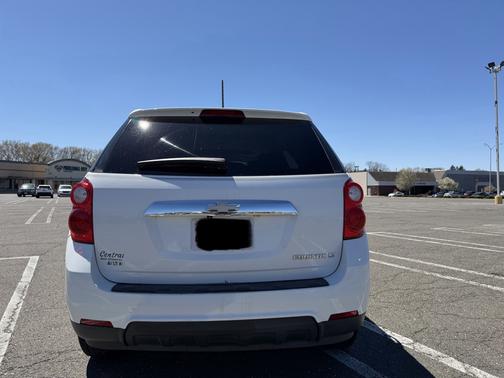 White 2015 Chevrolet Equinox 2LT