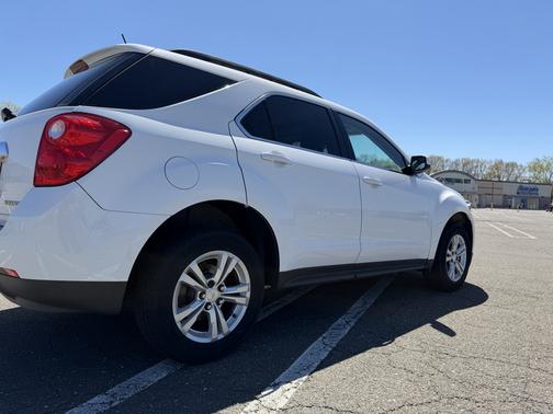 White 2015 Chevrolet Equinox 2LT