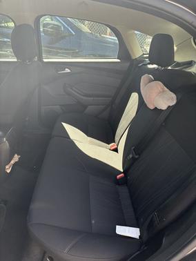 Gray 2017 Ford Focus SE