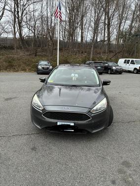 Gray 2017 Ford Focus SE