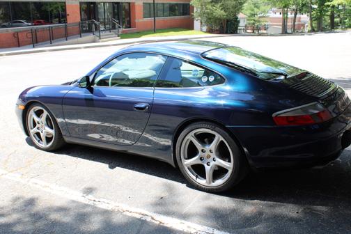 2000 Porsche 911 Carrera