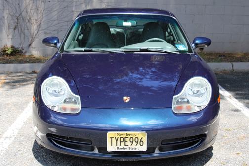 2000 Porsche 911 Carrera