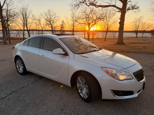 White 2014 Buick Regal Turbo