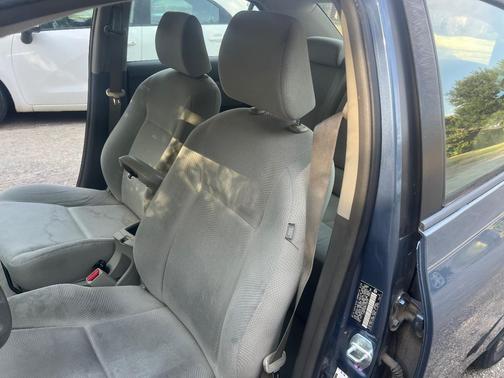 Blue 2009 Toyota Yaris Base