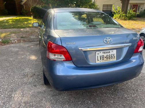 Blue 2009 Toyota Yaris Base
