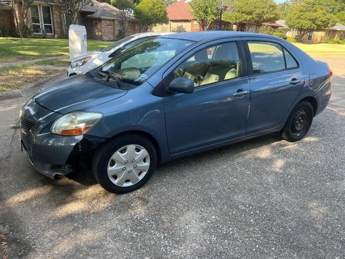 Blue 2009 Toyota Yaris Base