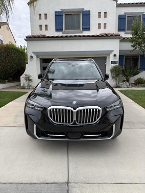 Black 2024 BMW X5 sDrive40i