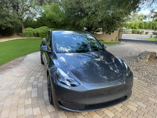 Gray 2022 Tesla Model Y Performance