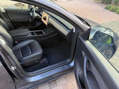 Gray 2022 Tesla Model Y Performance