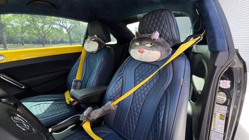 2018 Volkswagen Beetle 2.0T Coast