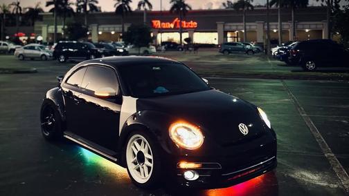 2018 Volkswagen Beetle 2.0T Coast