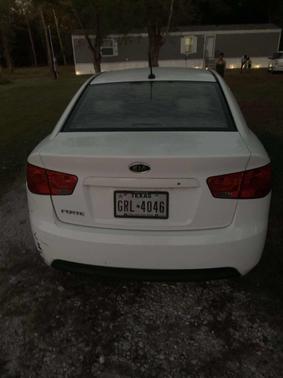 White 2013 Kia Forte LX