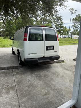 White 2007 GMC Savana 1500 Cargo