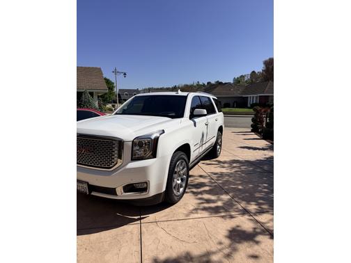 2017 GMC Yukon Denali