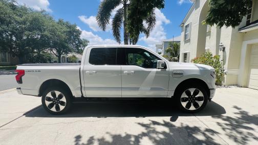 2023 Ford F-150 Lightning Platinum