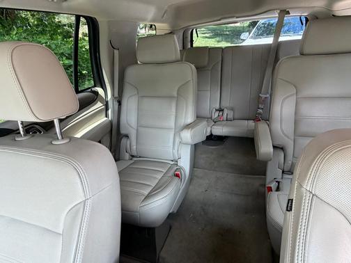 Black 2018 GMC Yukon Denali