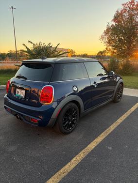 Blue 2015 MINI Hardtop Cooper S