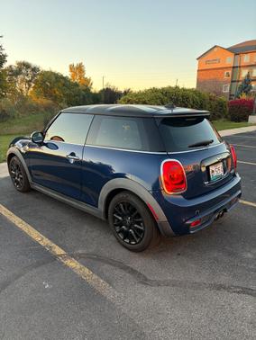 Blue 2015 MINI Hardtop Cooper S