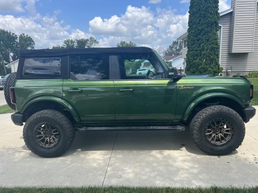 2022 Ford Bronco Outer Banks