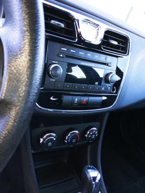 2014 Chrysler 200 LX