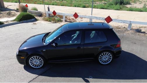 2004 Volkswagen R32 Base