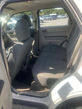 2010 Ford Escape XLS