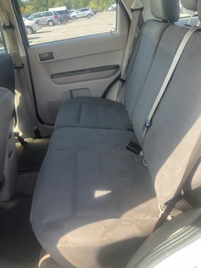 2010 Ford Escape XLS