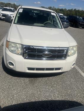2010 Ford Escape XLS