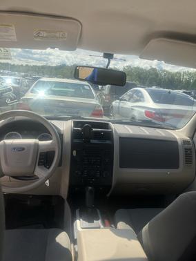2010 Ford Escape XLS