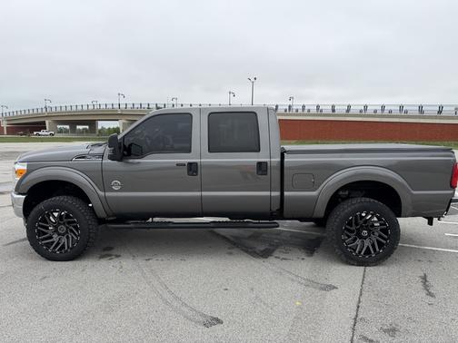 Gray 2011 Ford F-250 XLT