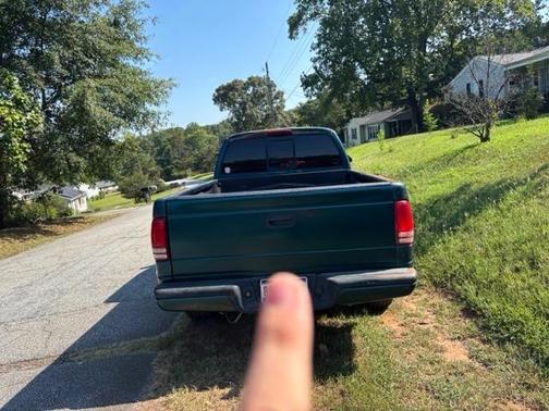 Green 1997 Dodge Dakota Sport