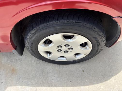 Red 2006 Chrysler PT Cruiser Base