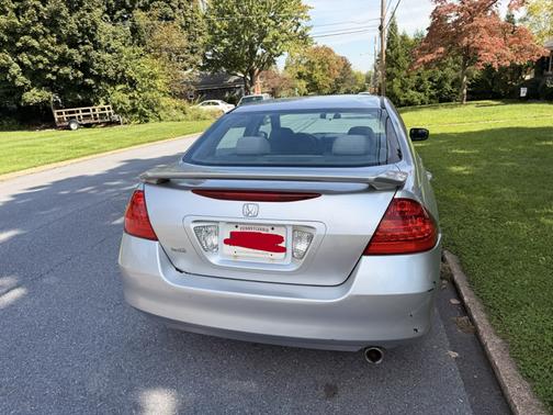 Silver 2007 Honda Accord EX