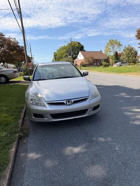 Silver 2007 Honda Accord EX
