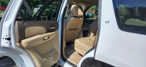 White 2011 Chevrolet Tahoe LT