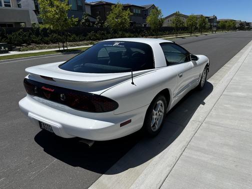 White 1999 Pontiac Firebird Formula