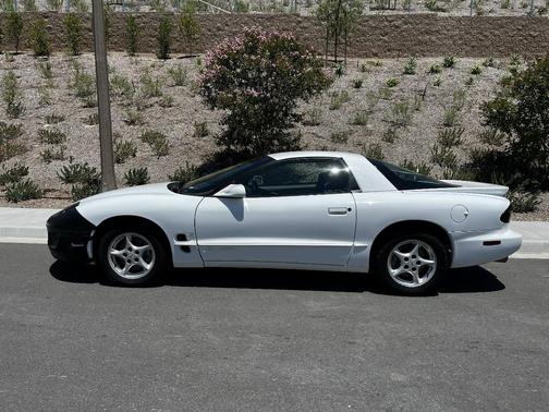 White 1999 Pontiac Firebird Formula