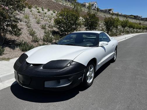 White 1999 Pontiac Firebird Formula