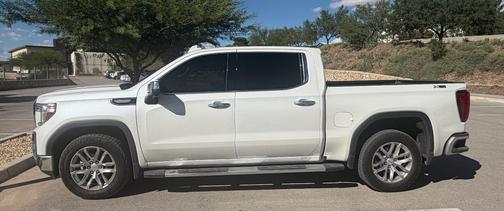 White 2021 GMC Sierra 1500 SLT