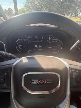White 2021 GMC Sierra 1500 SLT