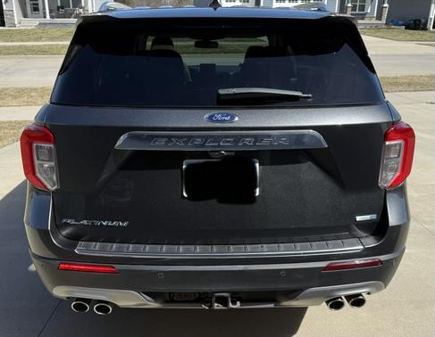 Gray 2020 Ford Explorer Platinum