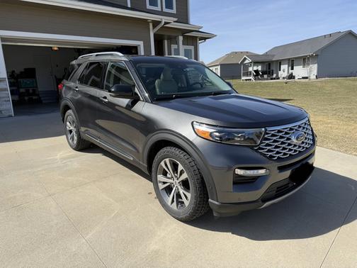 Gray 2020 Ford Explorer Platinum